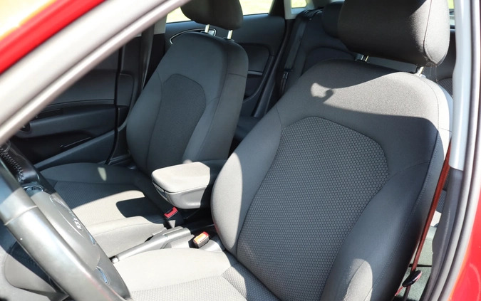 Audi A1 cena 41900 przebieg: 63677, rok produkcji 2012 z Głowno małe 667
